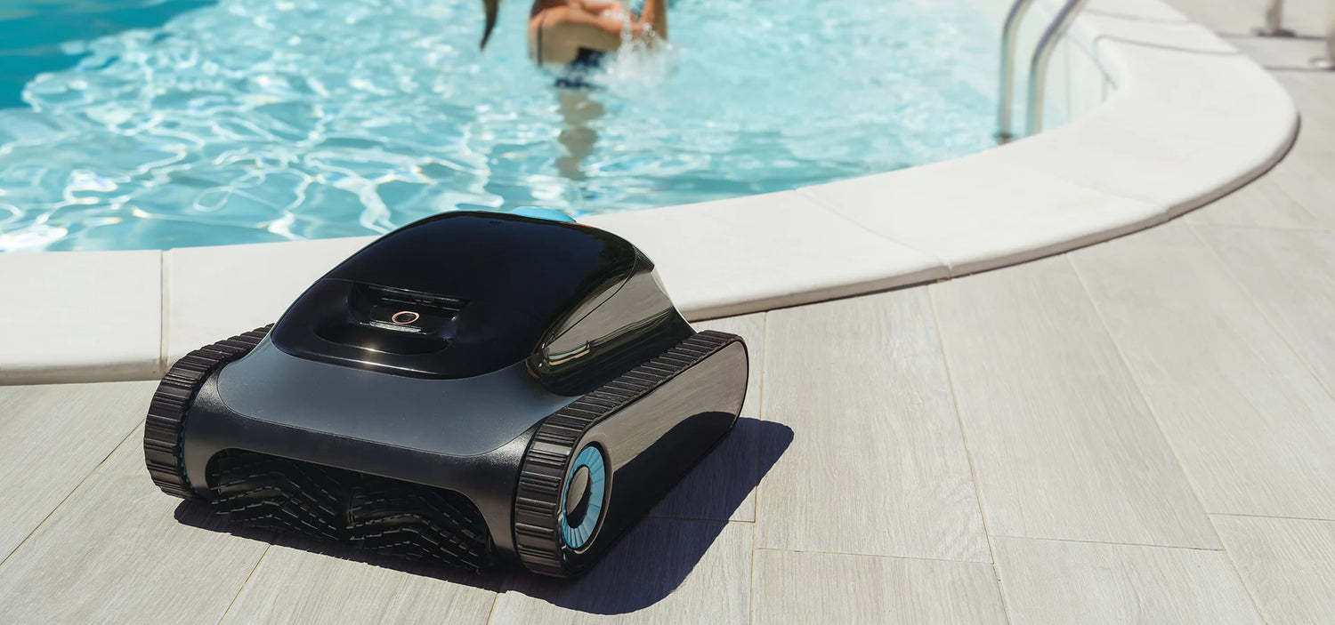 ריף בריכות שחייה